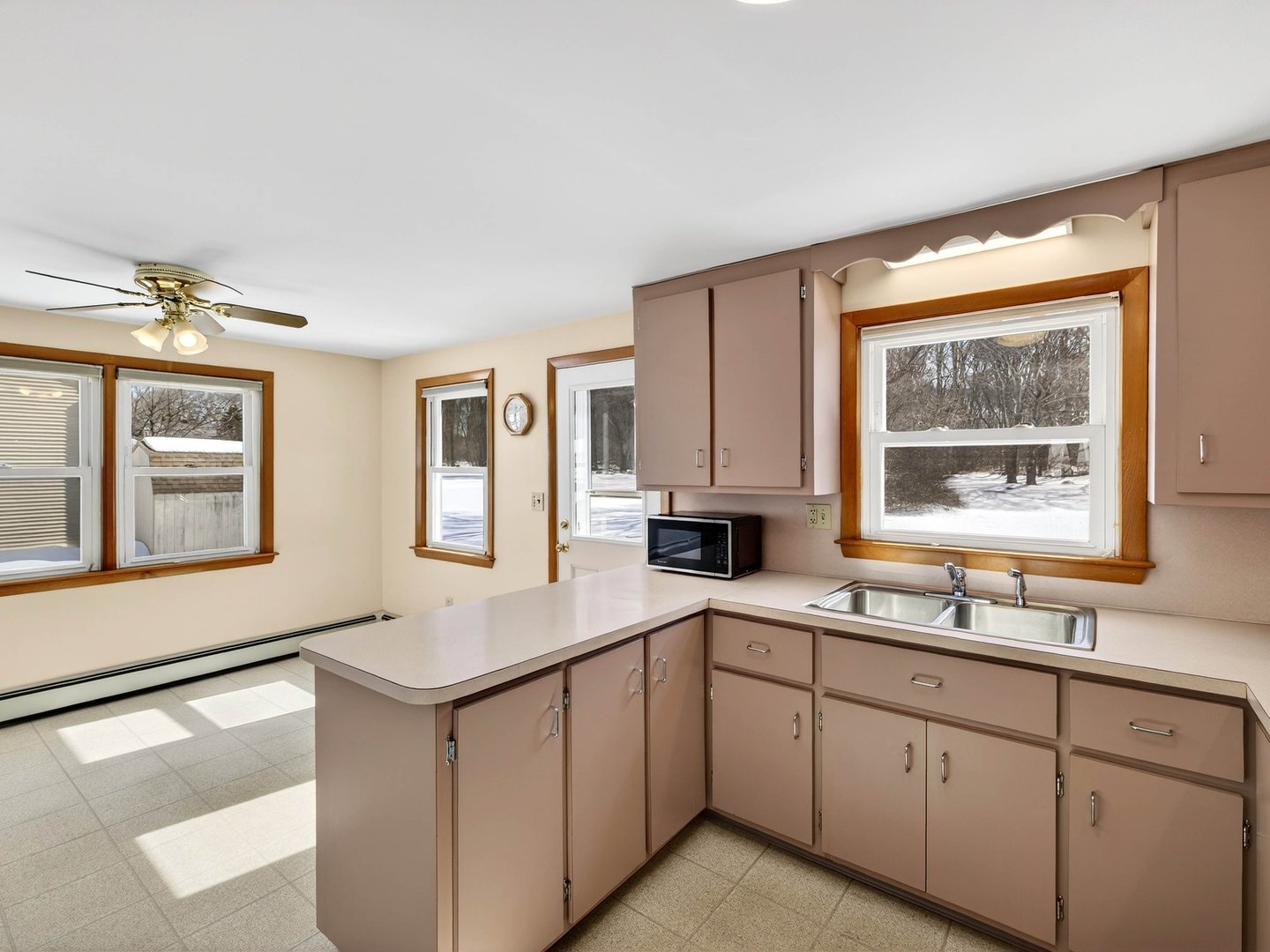 42 Roseleah Drive Photo 14