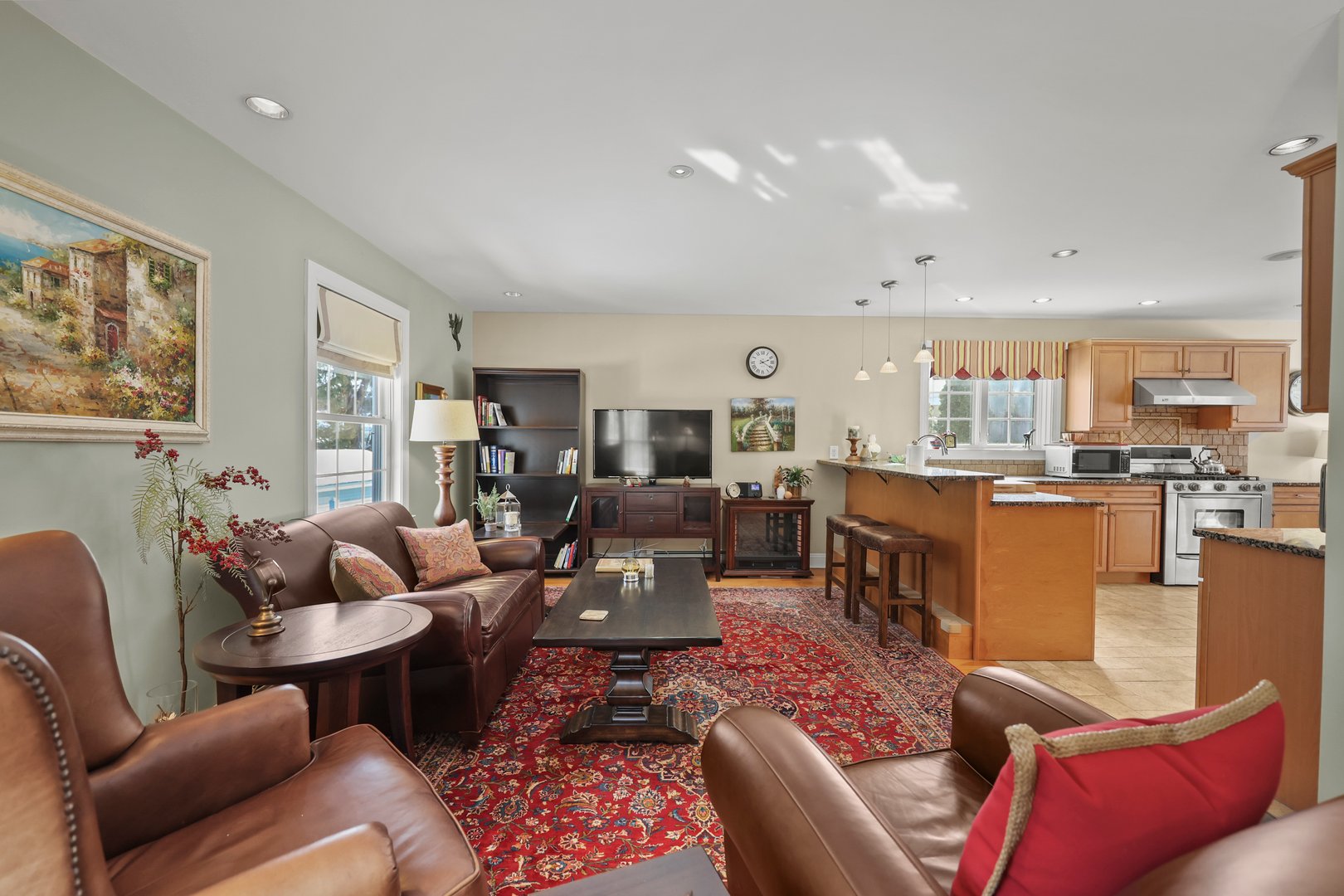 106 Nancy Ave Photo 7