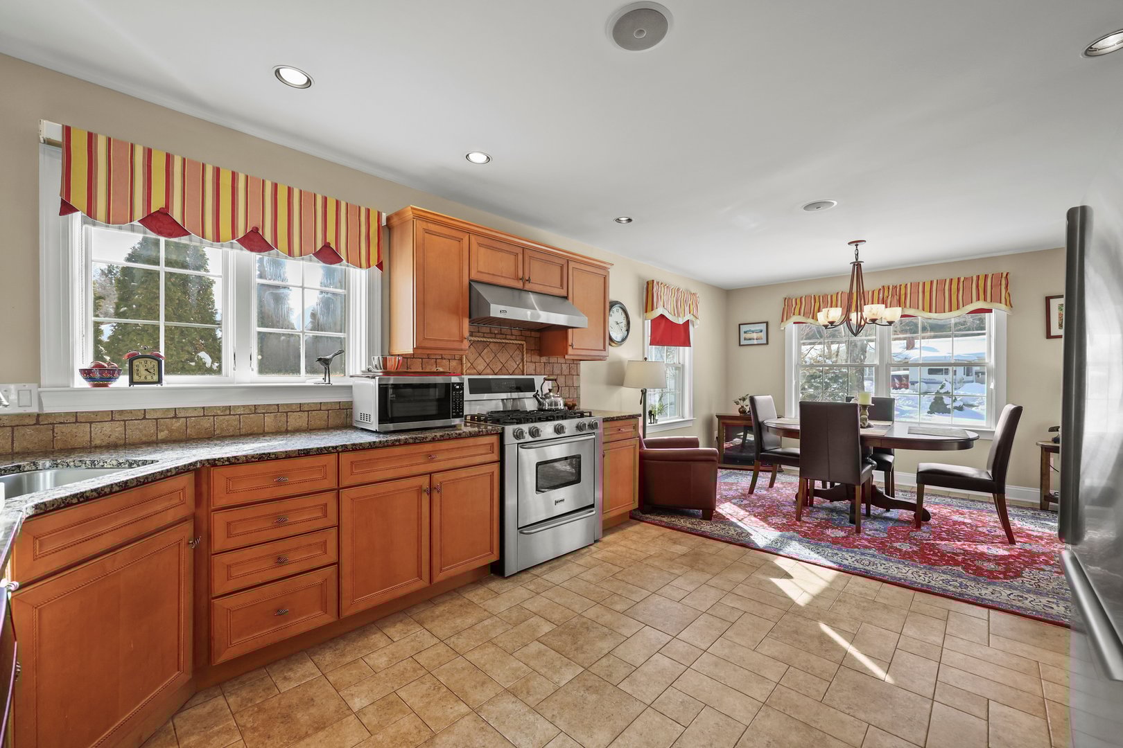 106 Nancy Ave Photo 14