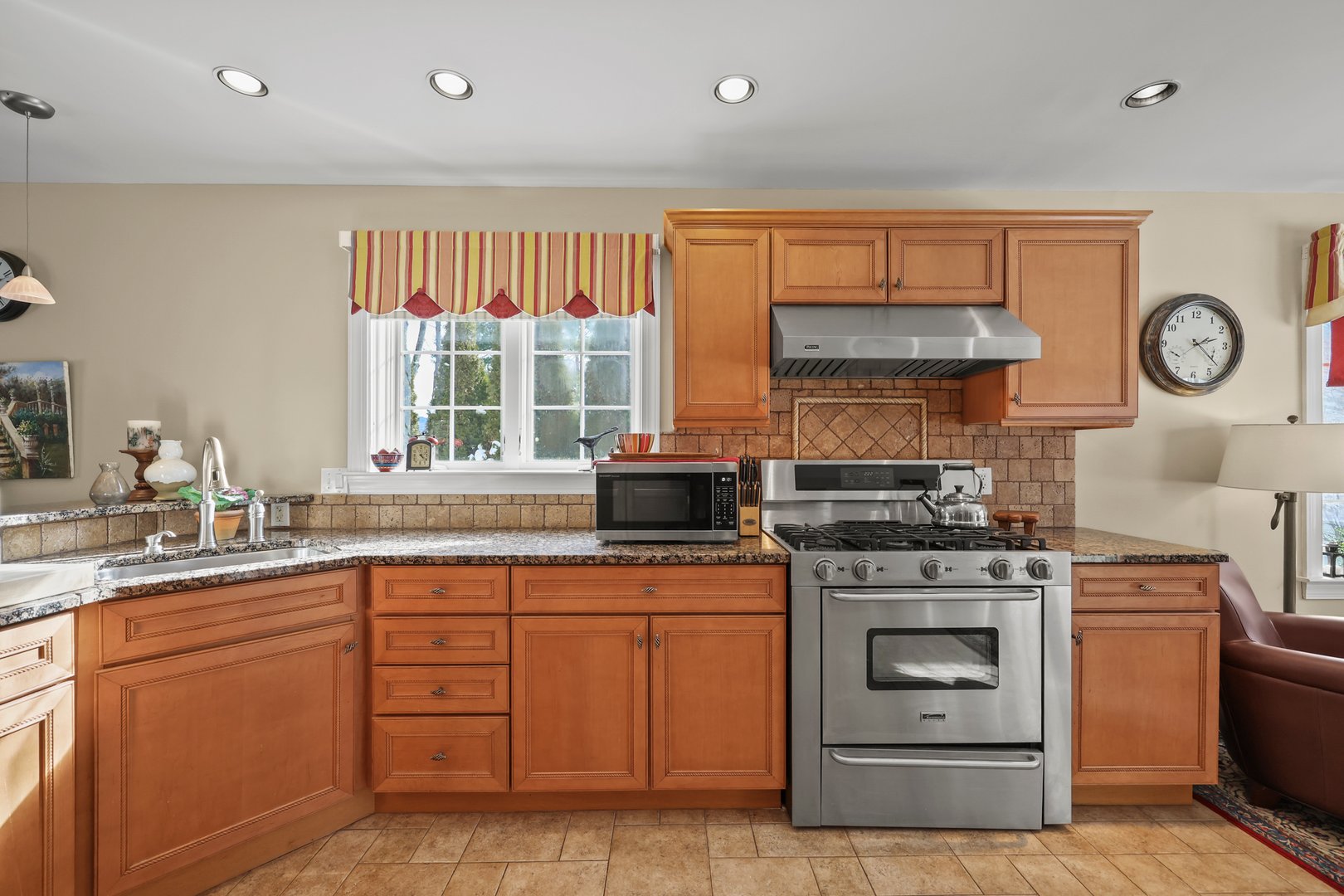 106 Nancy Ave Photo 15