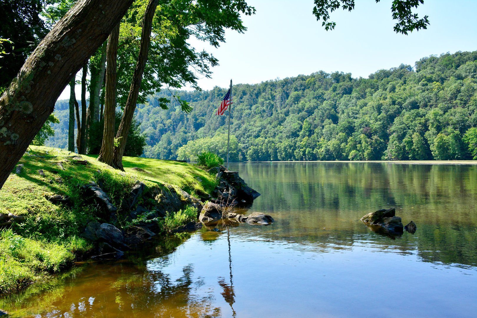 67 Lake Lillinonah Road North Photo 1