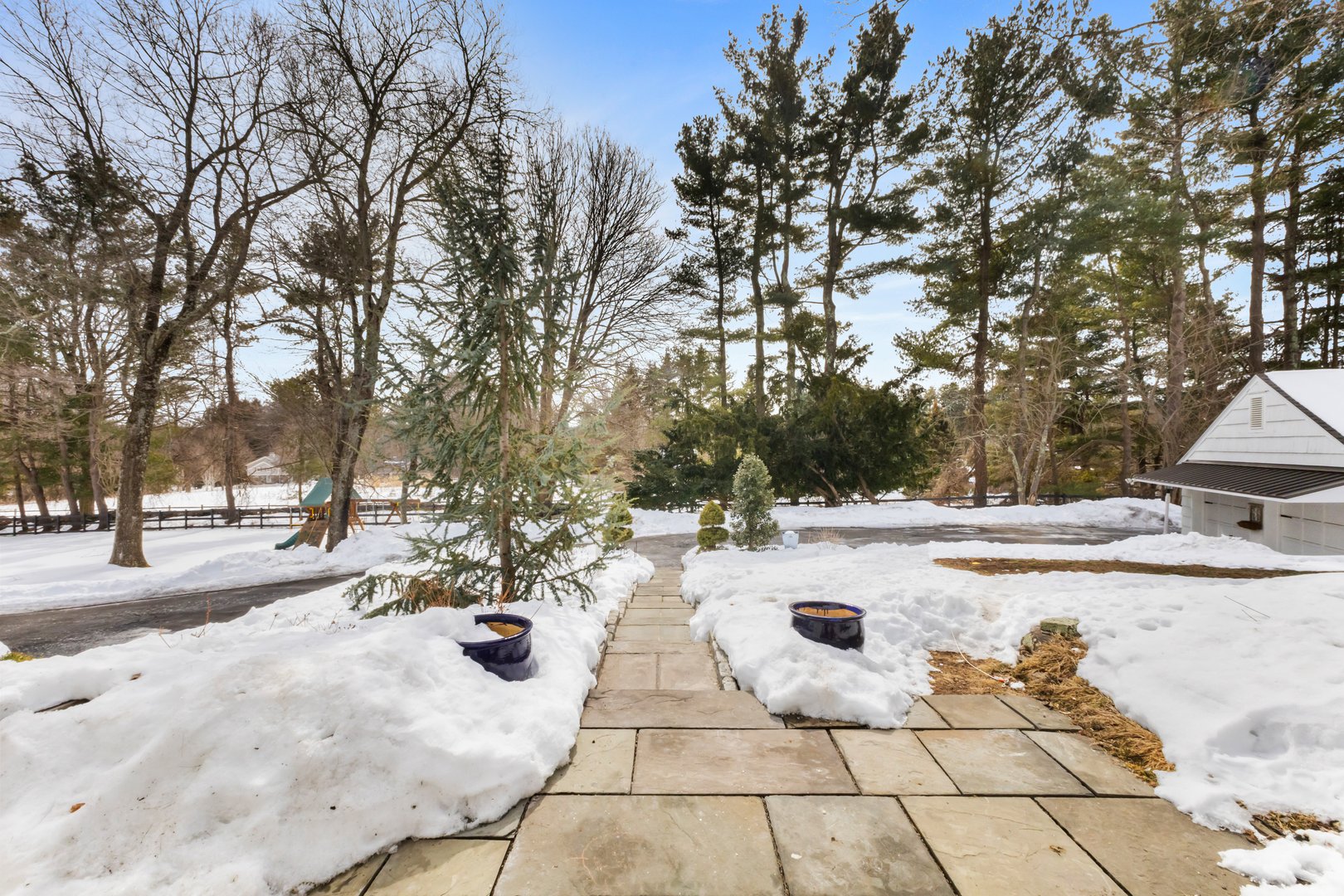 773 Ridgebury Road Photo 33