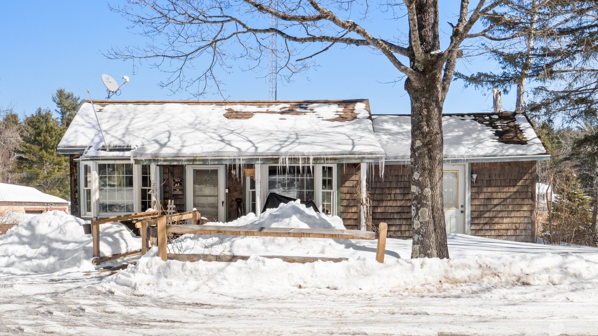 93 South Main Rd Photo 2