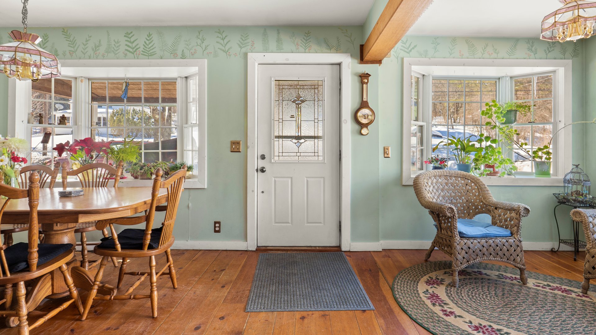 93 South Main Rd Photo 4