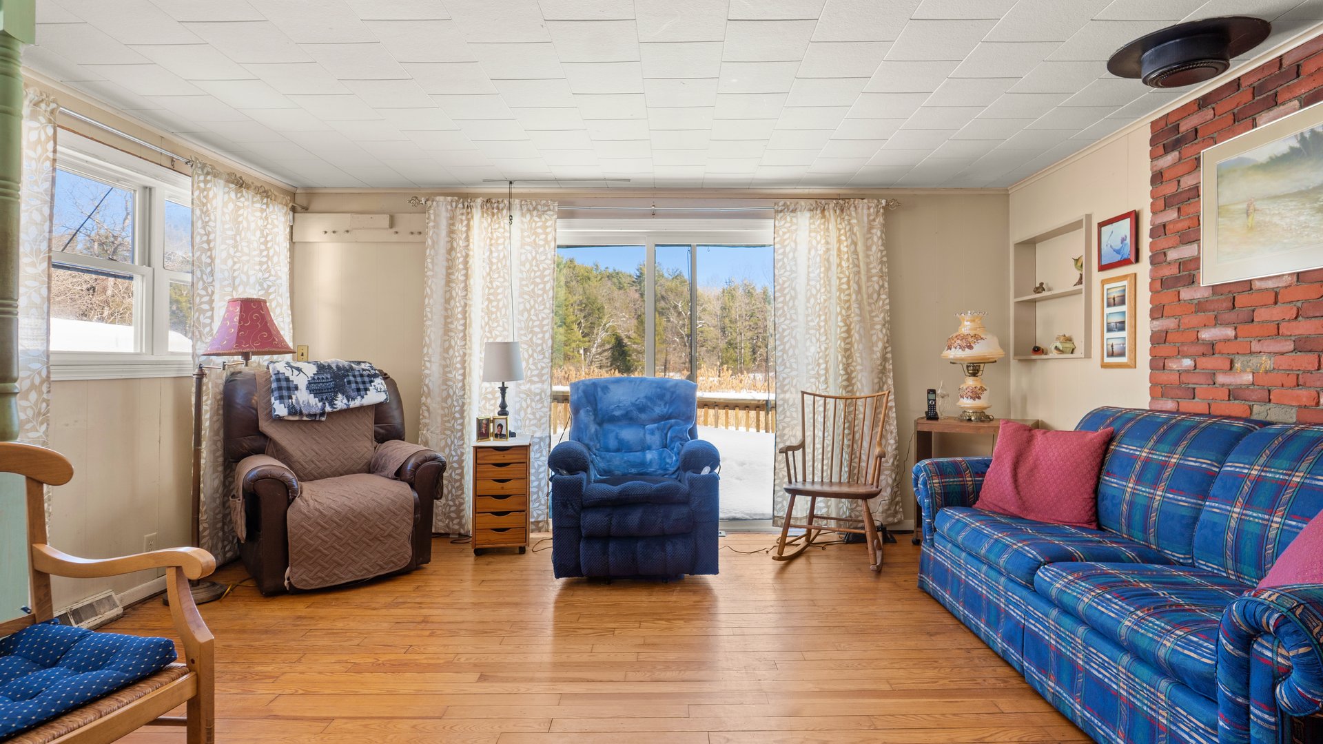 93 South Main Rd Photo 19