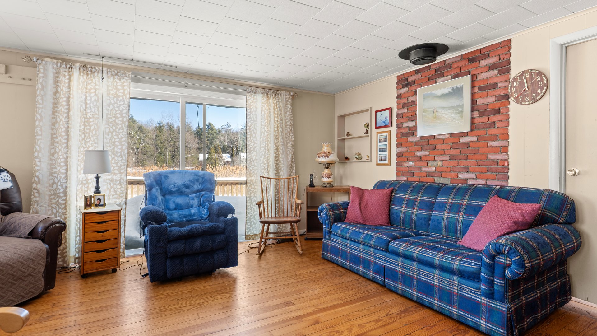 93 South Main Rd Photo 21