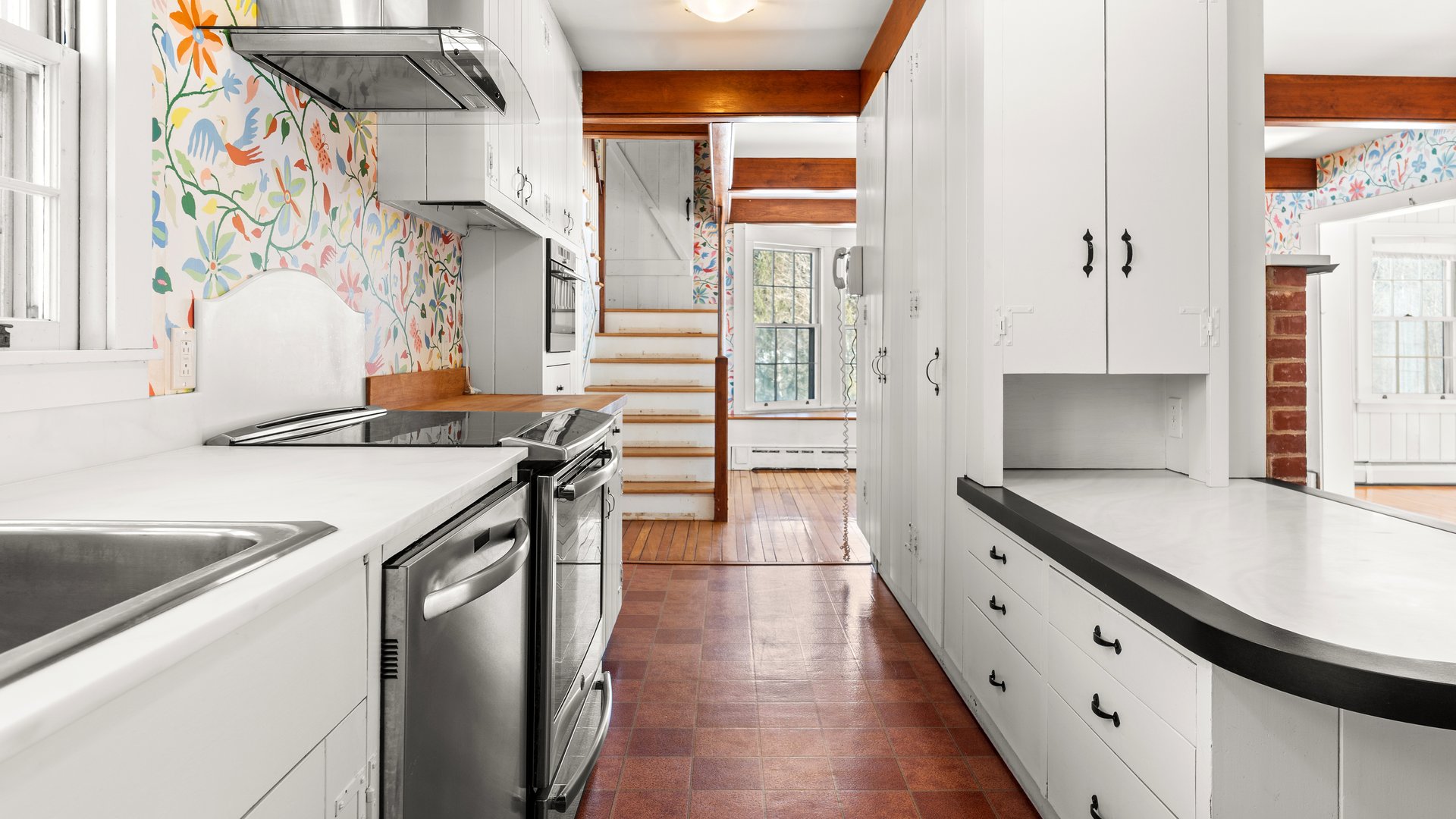 851 Lenox Rd Photo 9