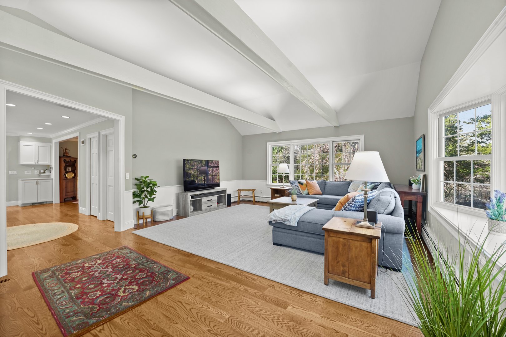 5 Holly Place Photo 4