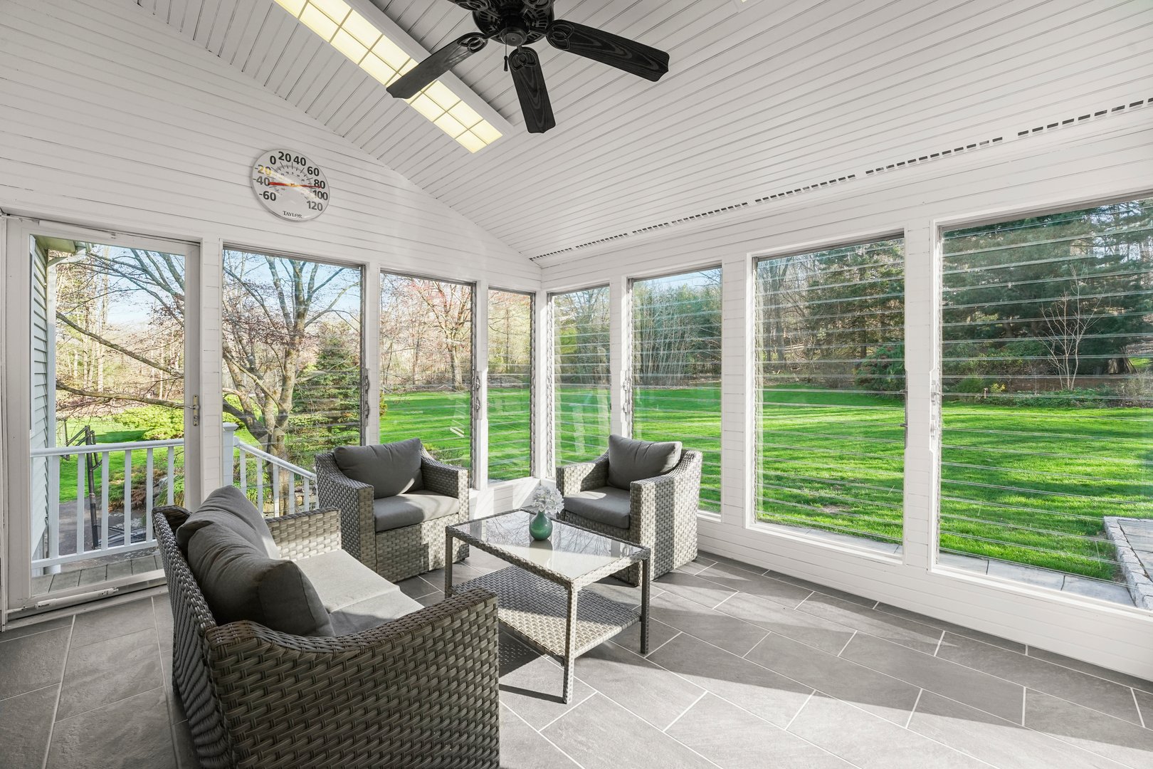 5 Holly Place Photo 11