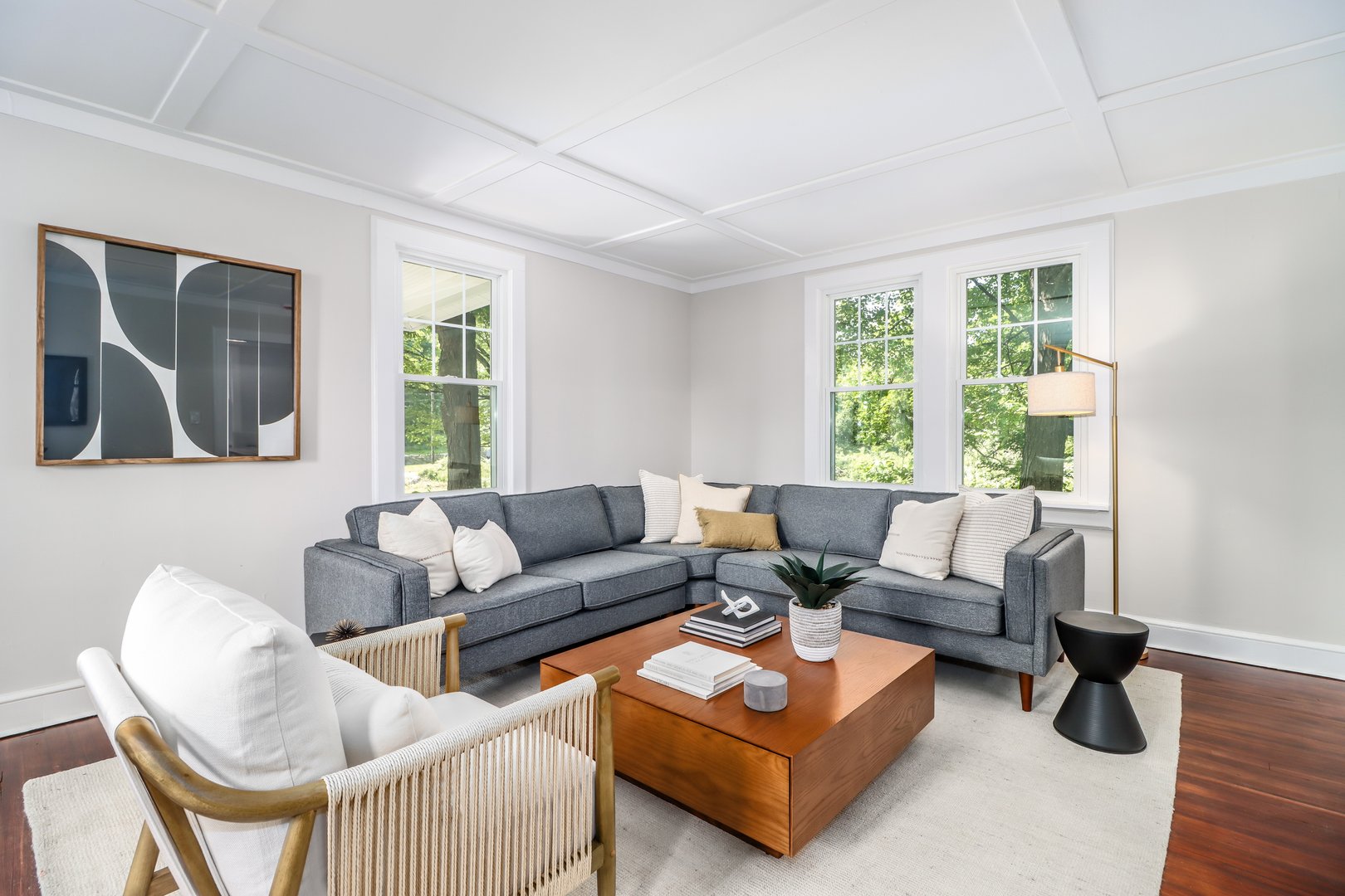 27 Obtuse Road South Photo 6