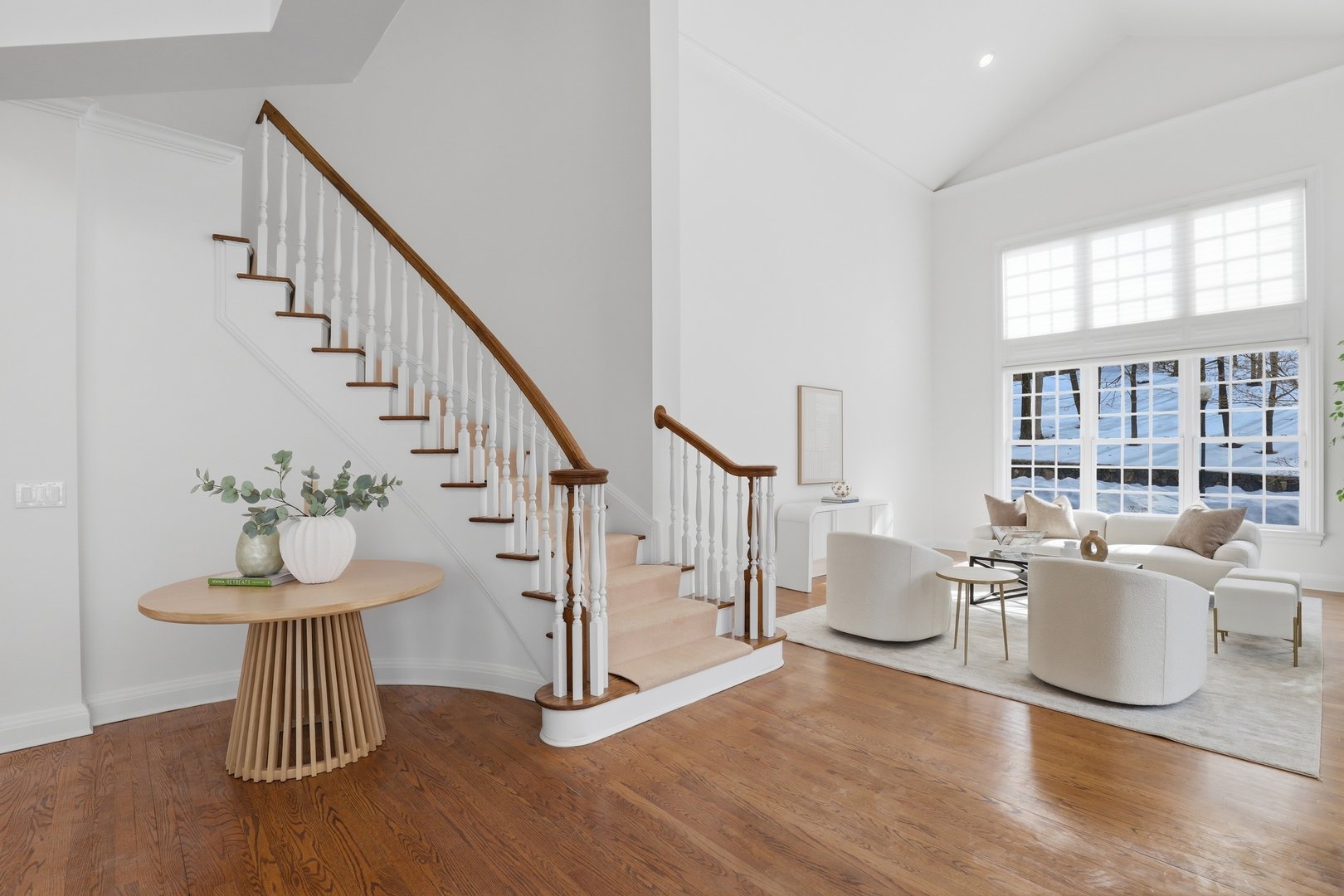 10 Shadow Tree Lane Photo 2