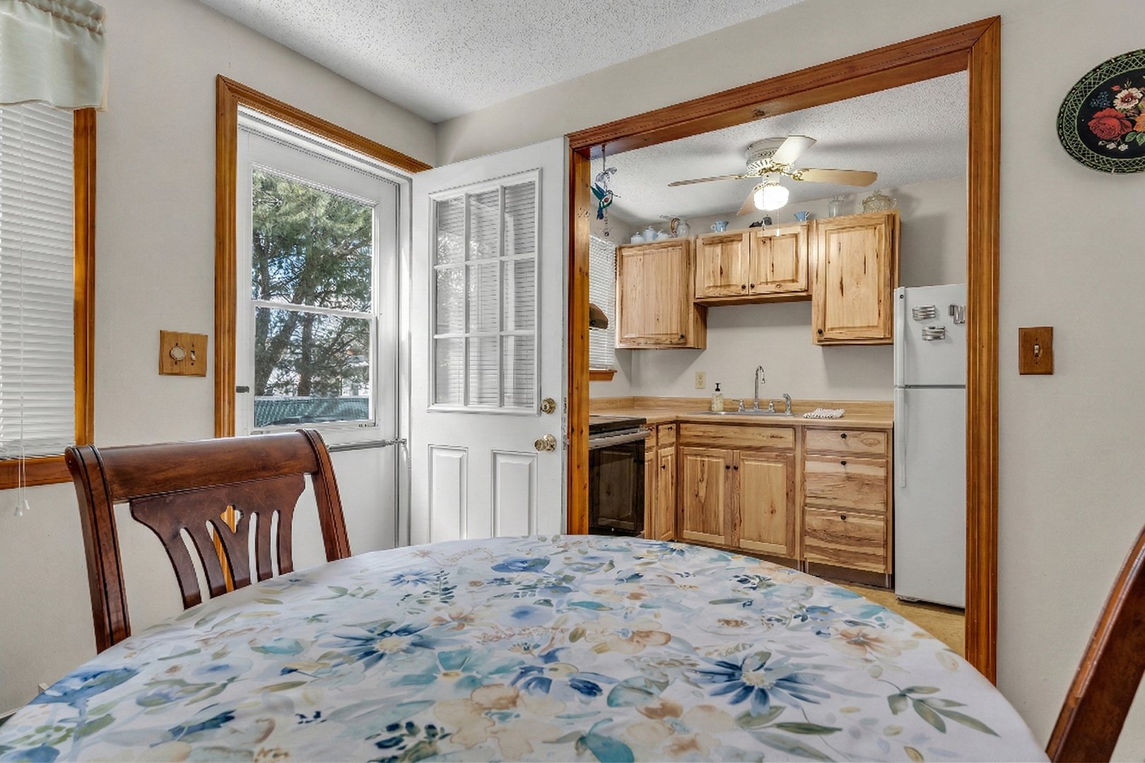 144 East Main Street  #5 Photo 4