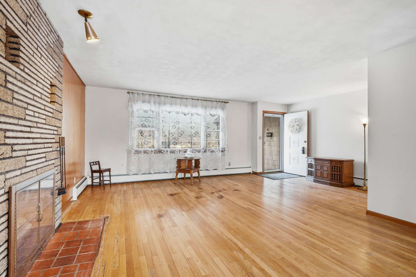 66 Bridgeview Place Photo 9