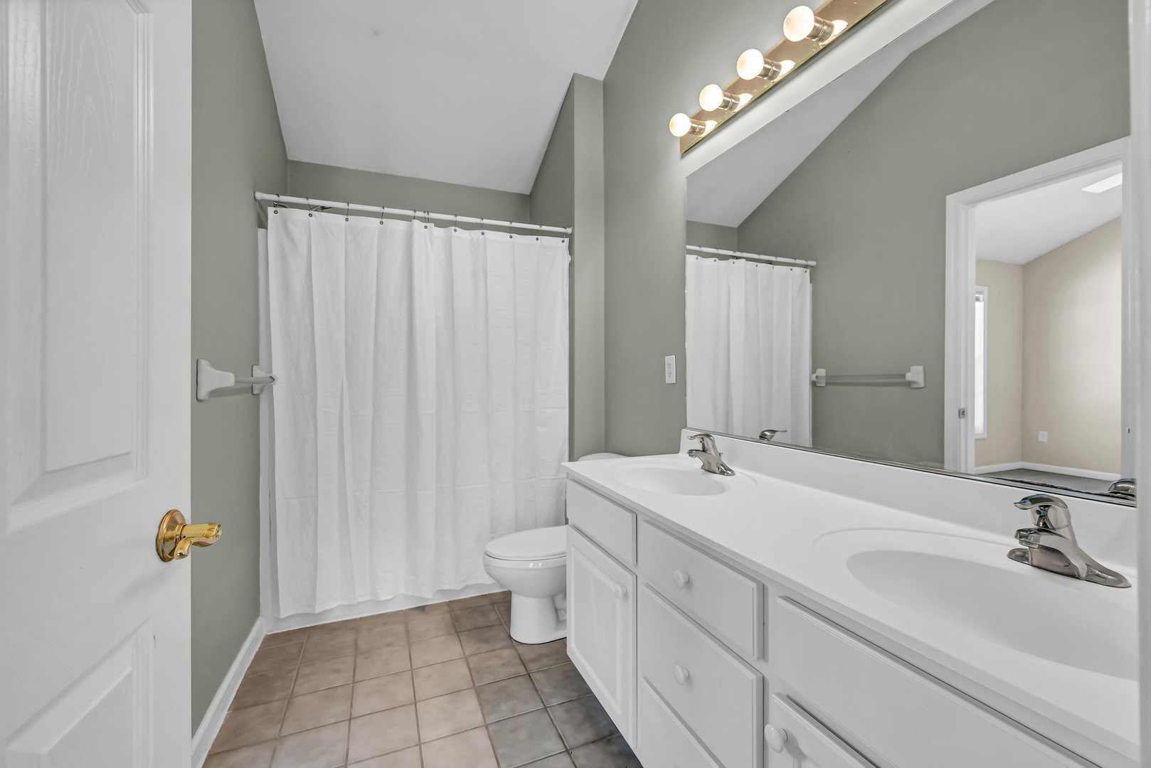 902 Sienna Drive #902 Photo 18