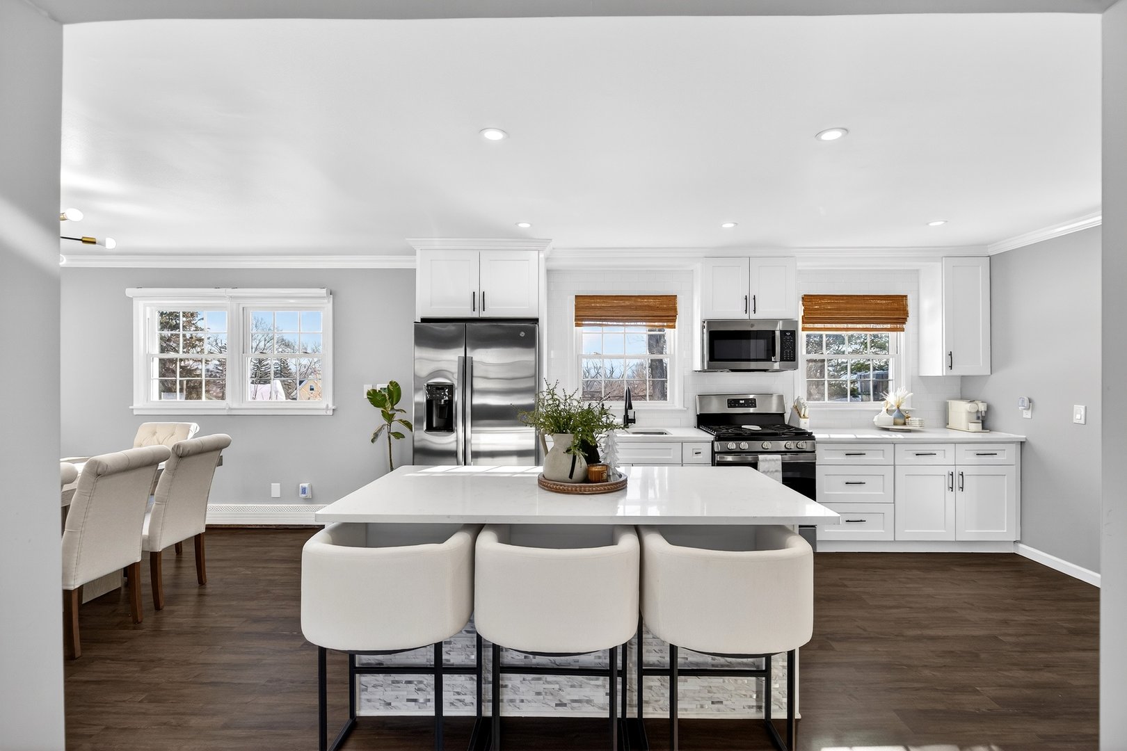 114 Daniel Road Photo 9