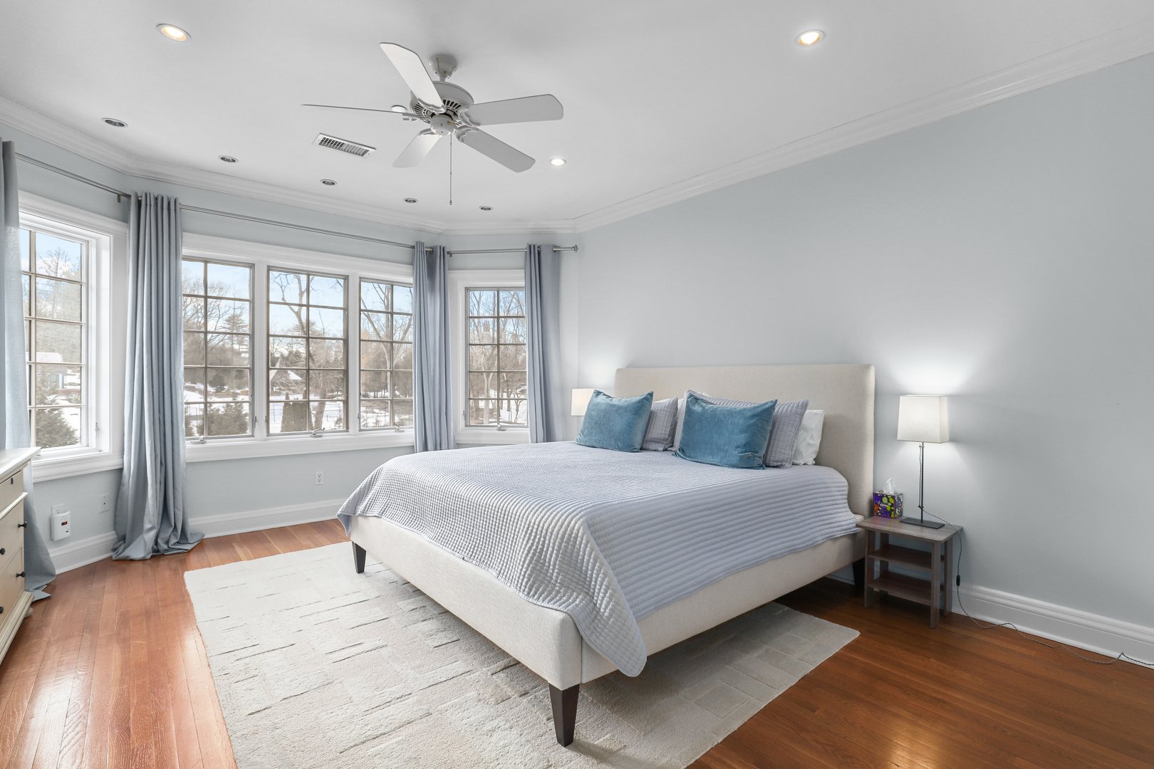 1 Laurelwood Court Photo 27