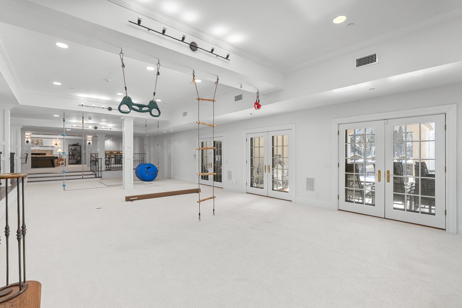 1 Laurelwood Court Photo 39