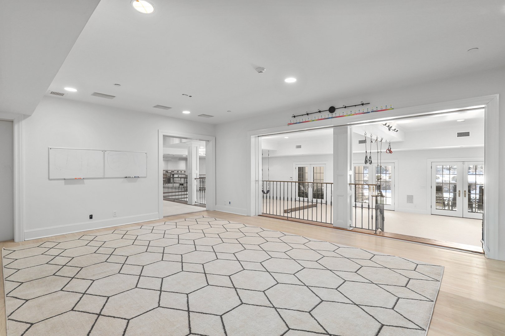 1 Laurelwood Court Photo 40