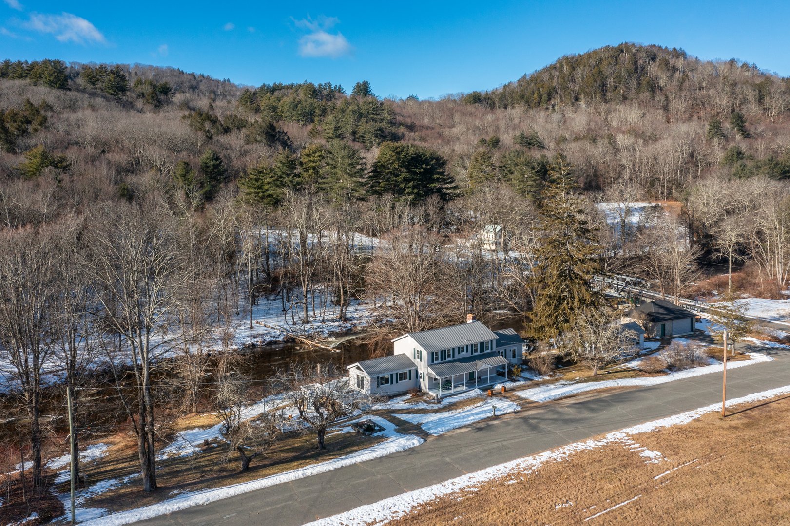 14 Roosterville Rd Photo 2