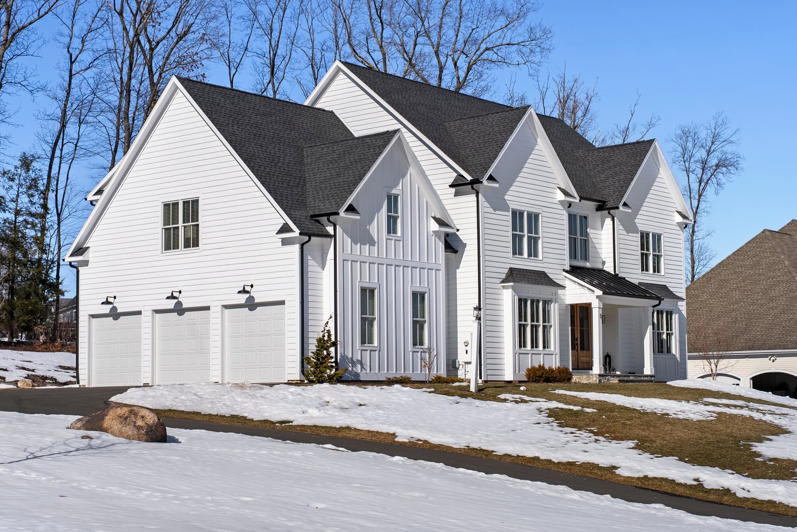 8 Gateshead Way Photo 2