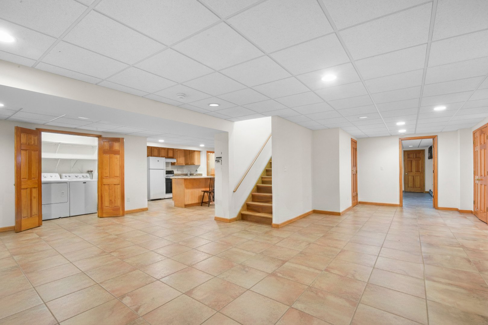 50 Evergreen Row Photo 15