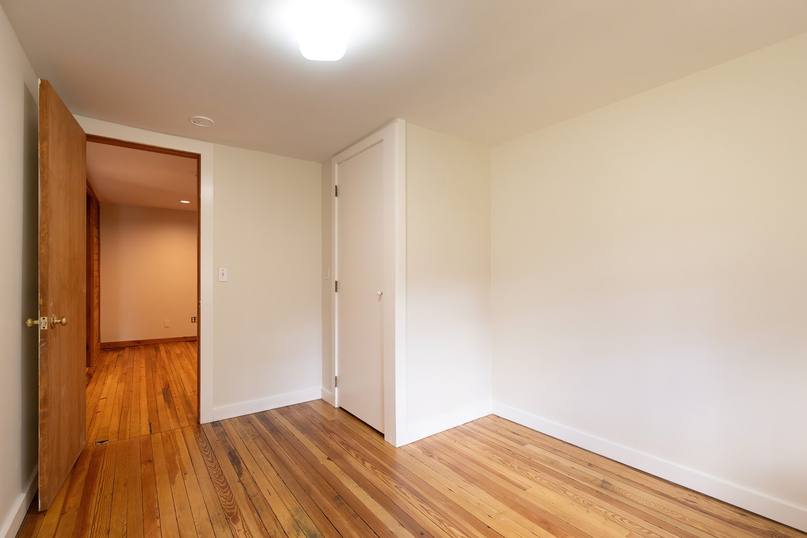 1 Long Wall Road Photo 20