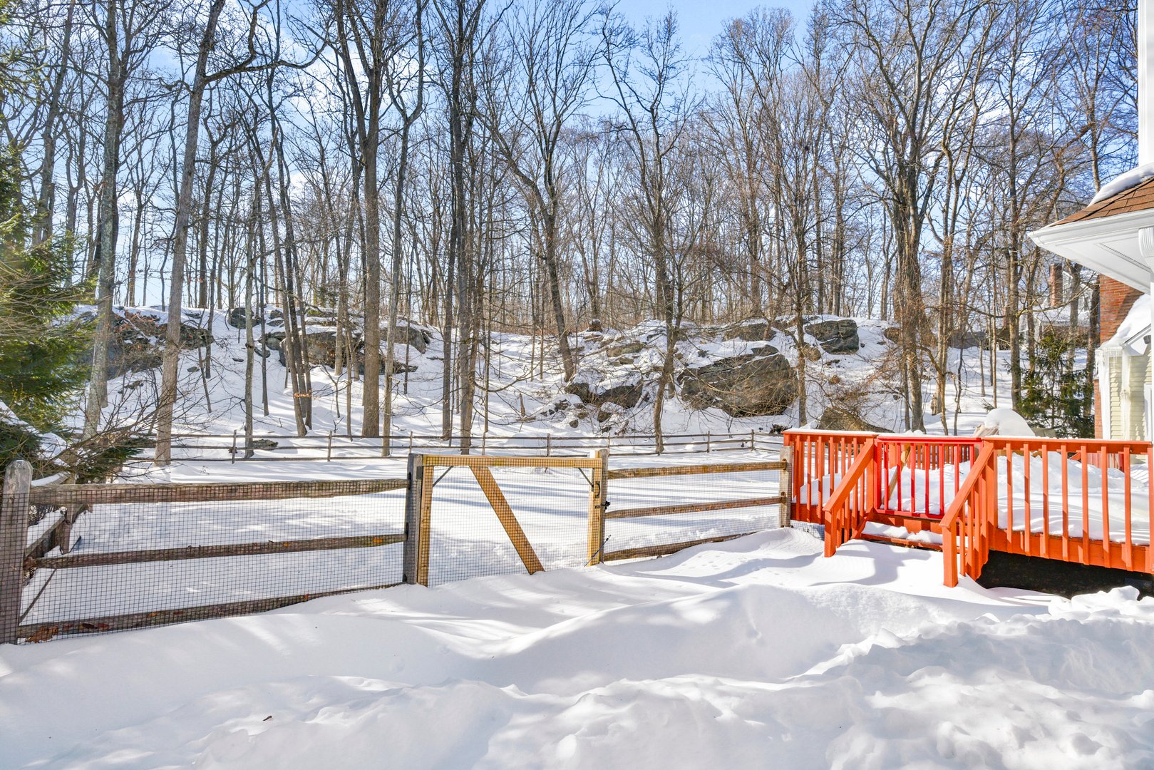 50 Evergreen Row Photo 16