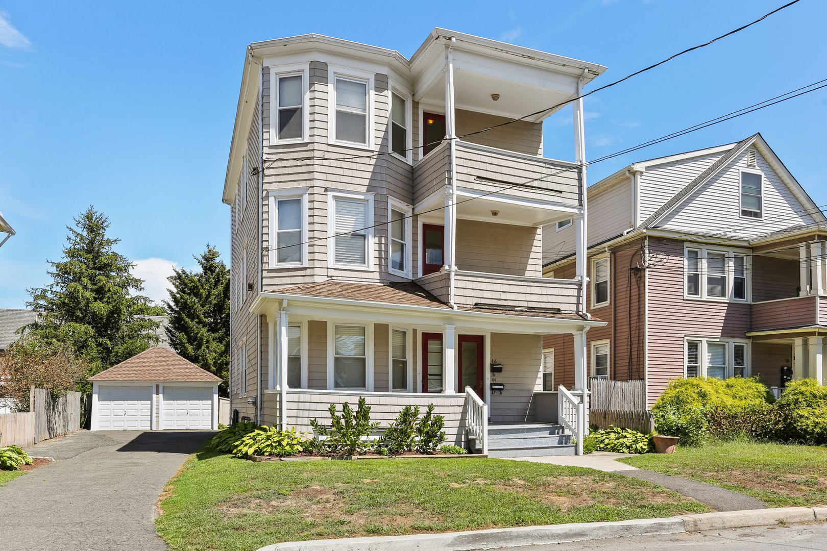 44 Churchill Street Photo 5