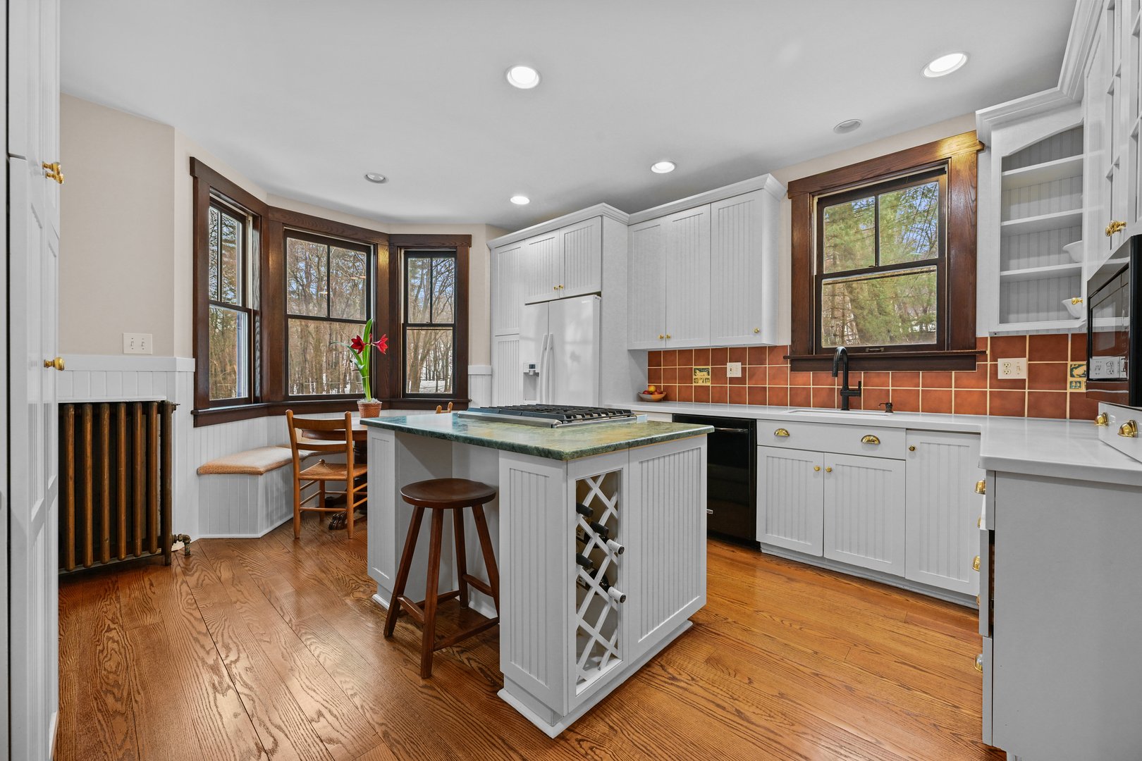 32 Catalpa Road Photo 3