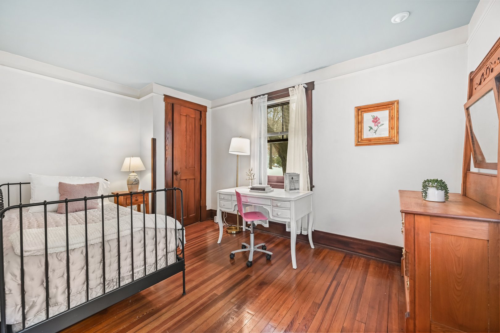 32 Catalpa Road Photo 20