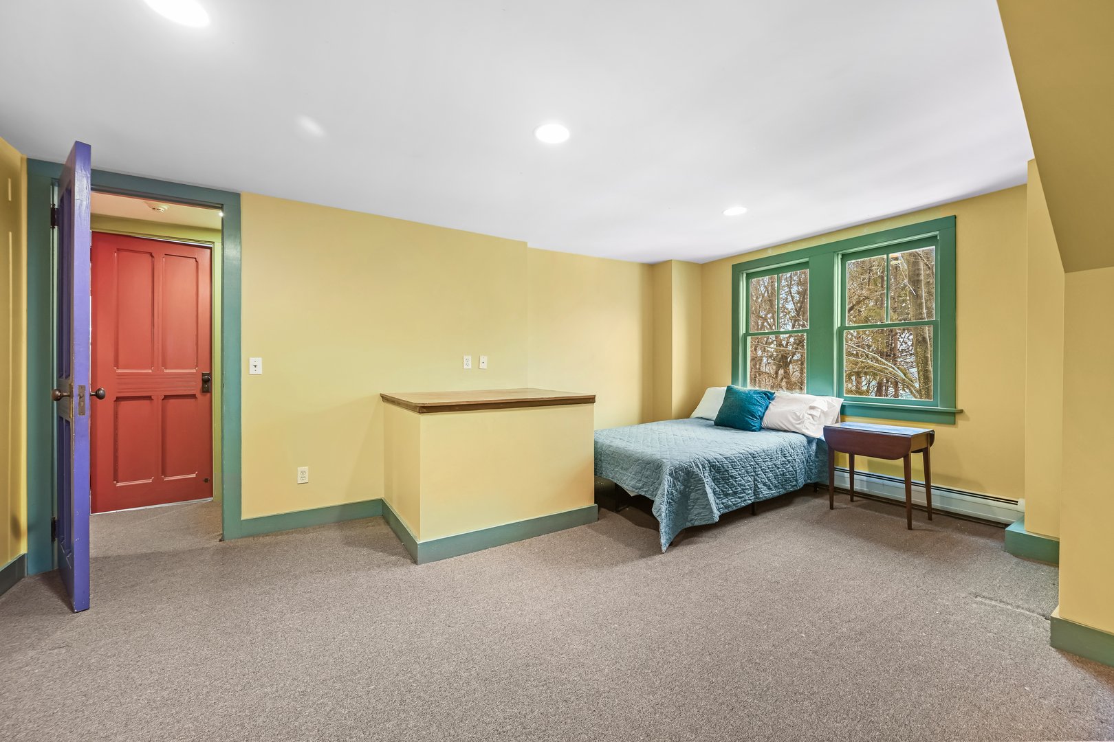 32 Catalpa Road Photo 24