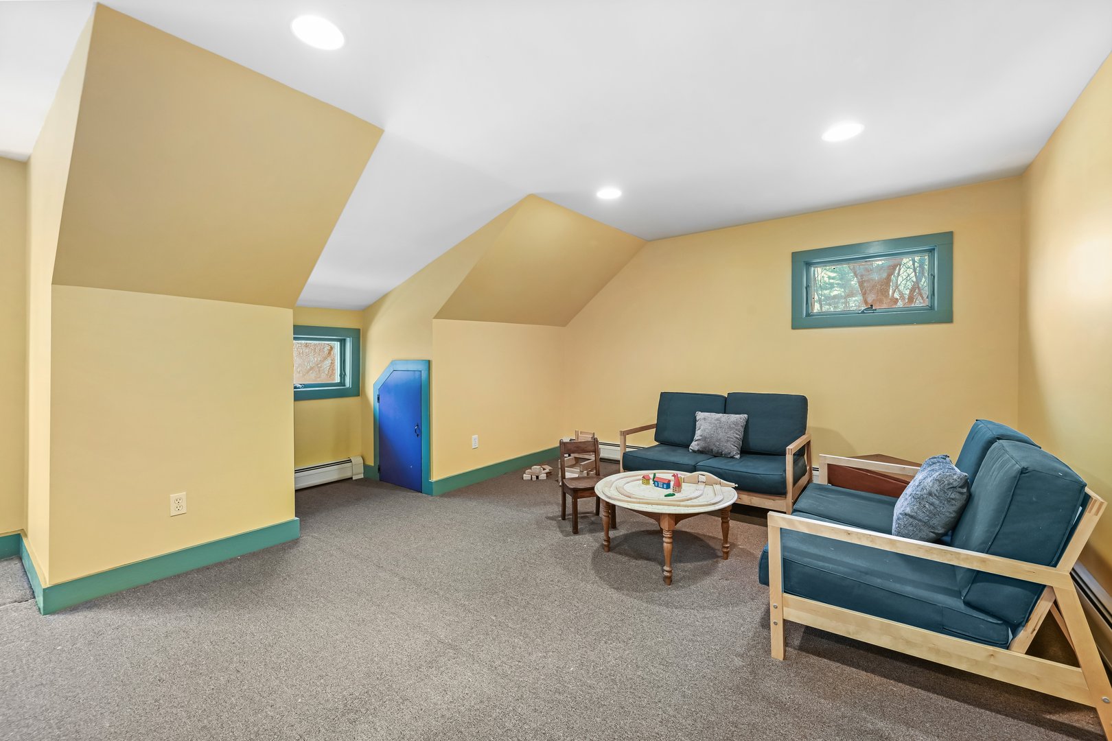 32 Catalpa Road Photo 25