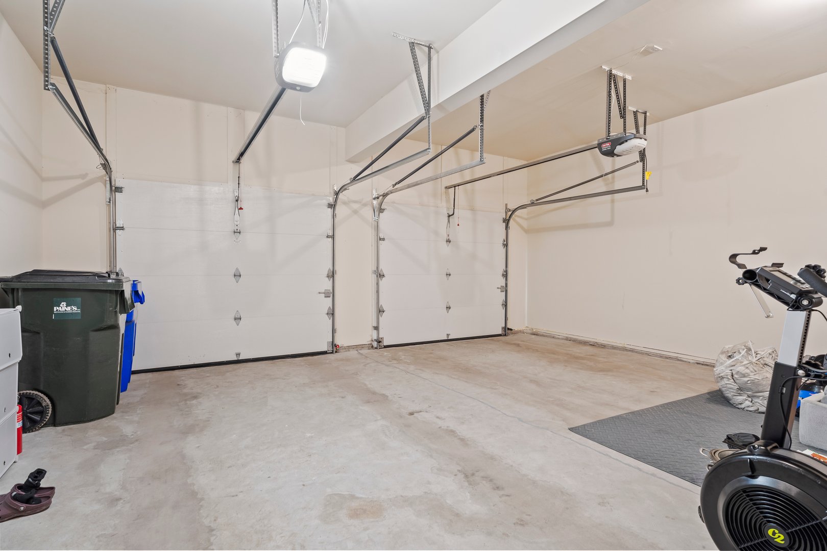 79 Cambridge Court #79 Photo 32