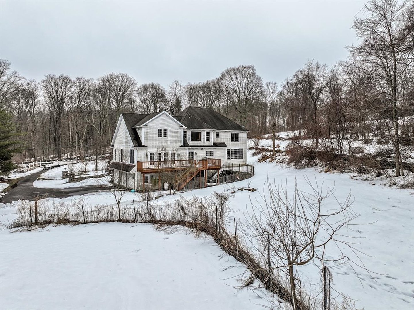 80 Maple Road Photo 5