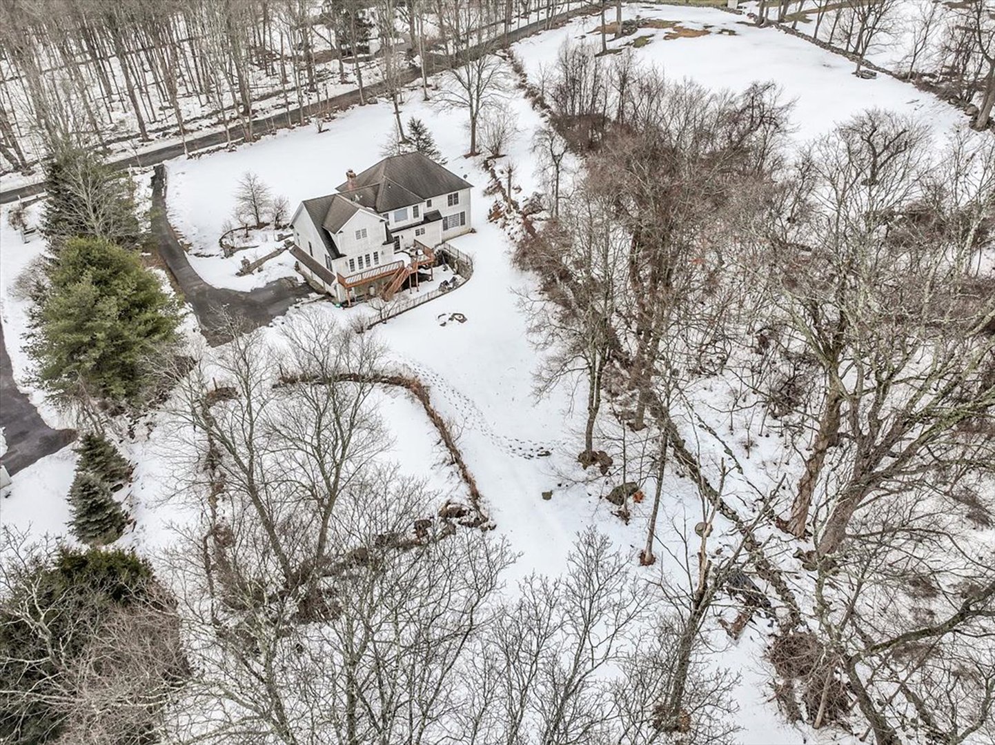 80 Maple Road Photo 6