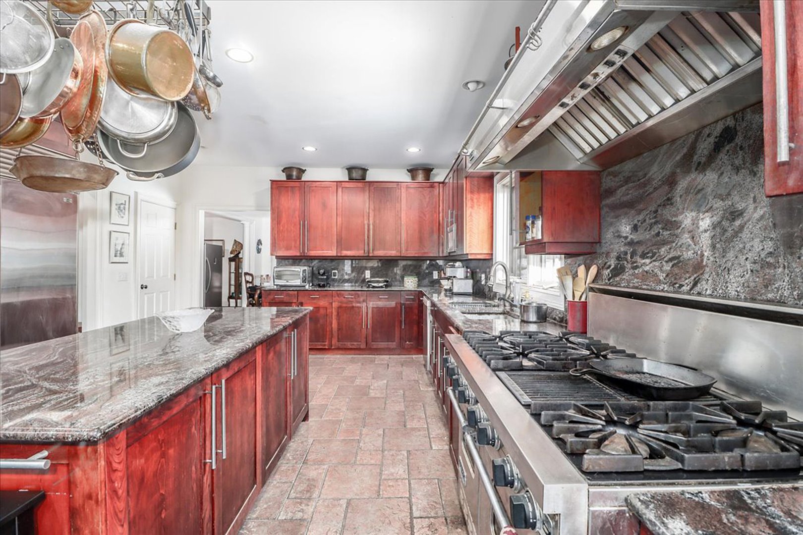 80 Maple Road Photo 15