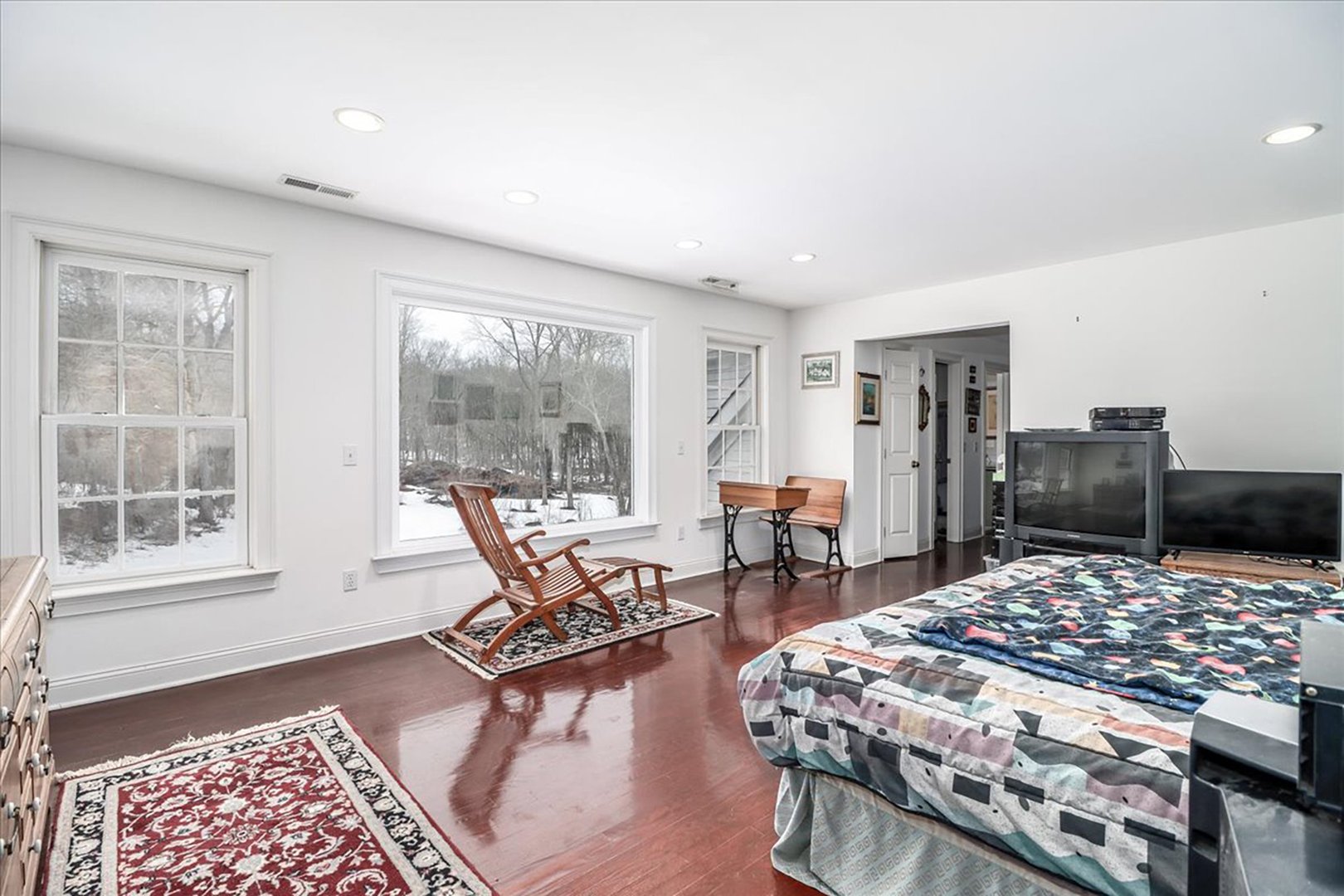 80 Maple Road Photo 32