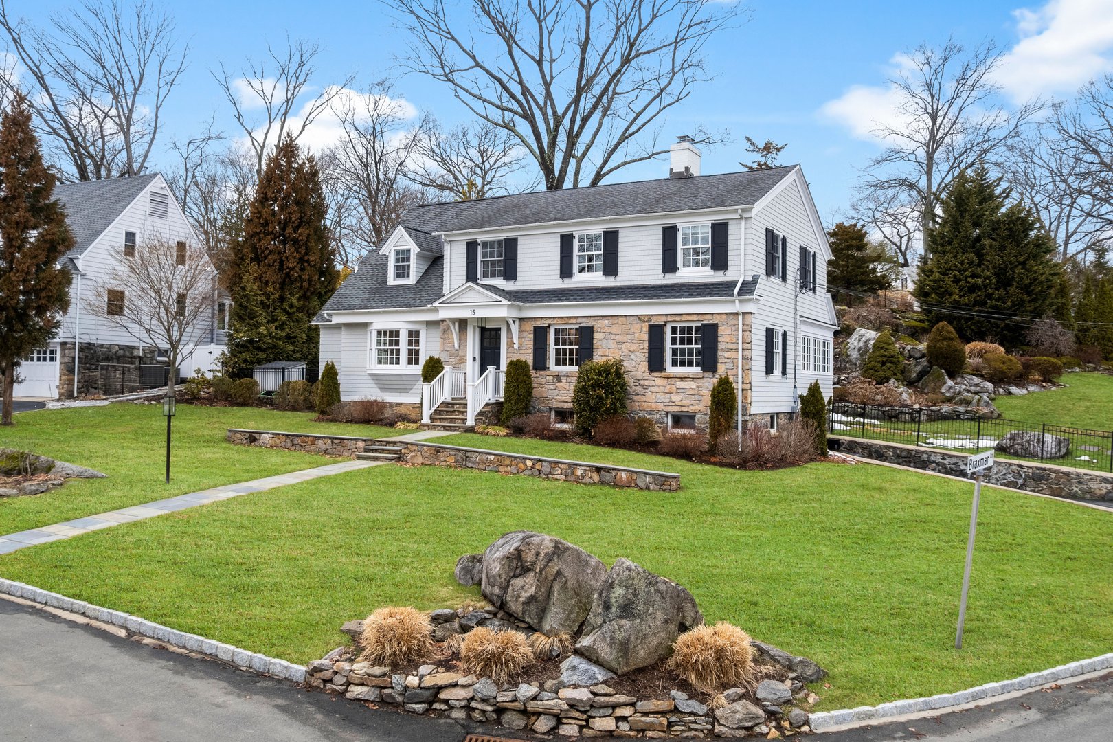 15 Braxmar Drive S Photo 2