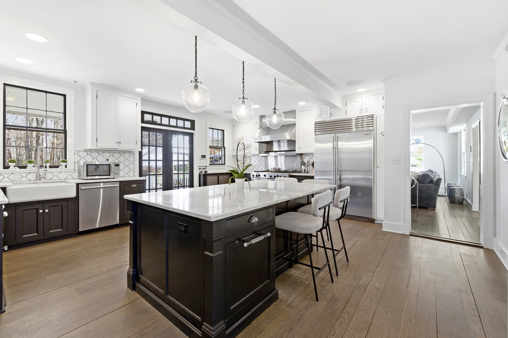 314 Mclain Street Photo 8