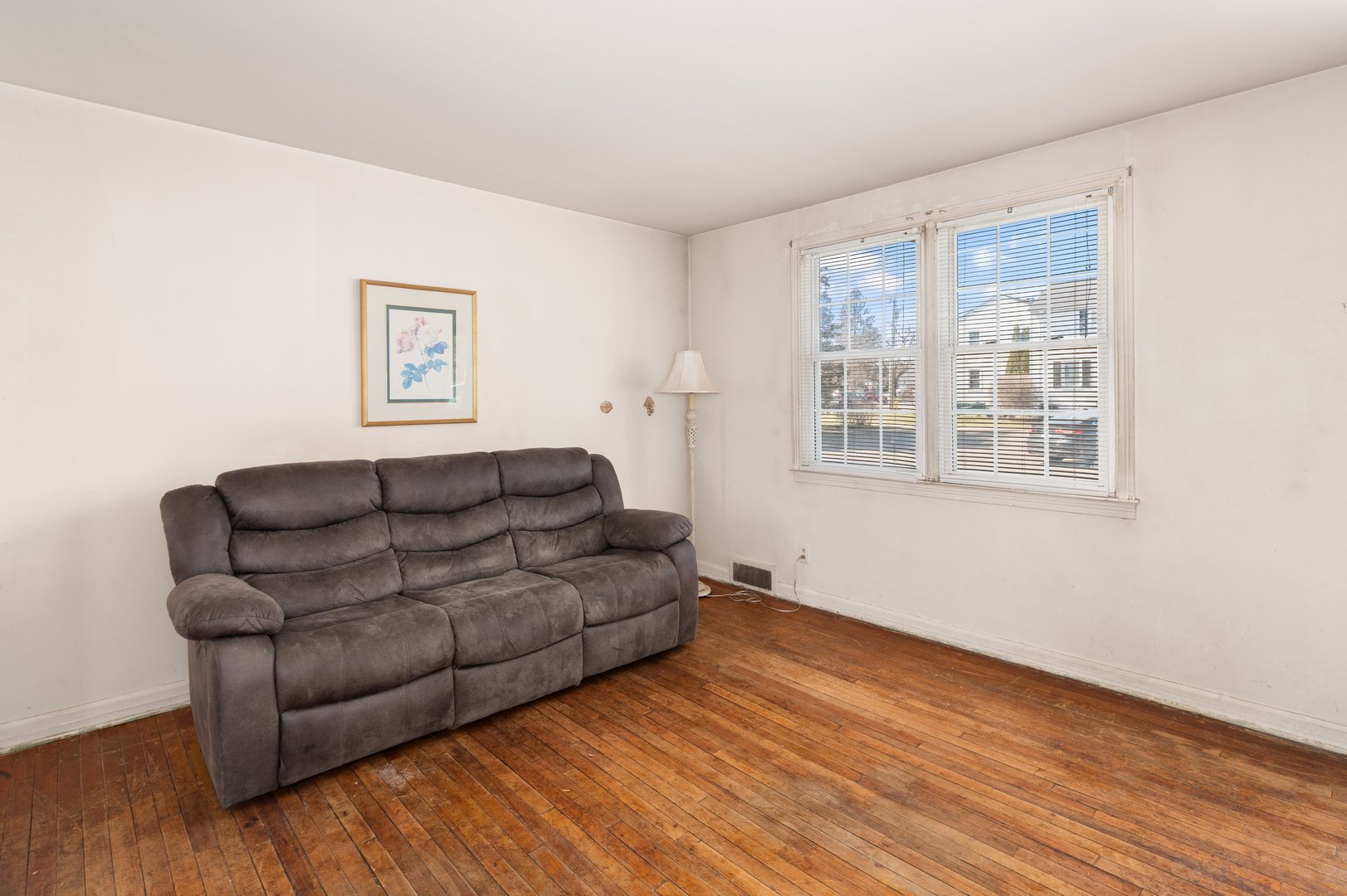 221 Sylvan Knoll Road Photo 6