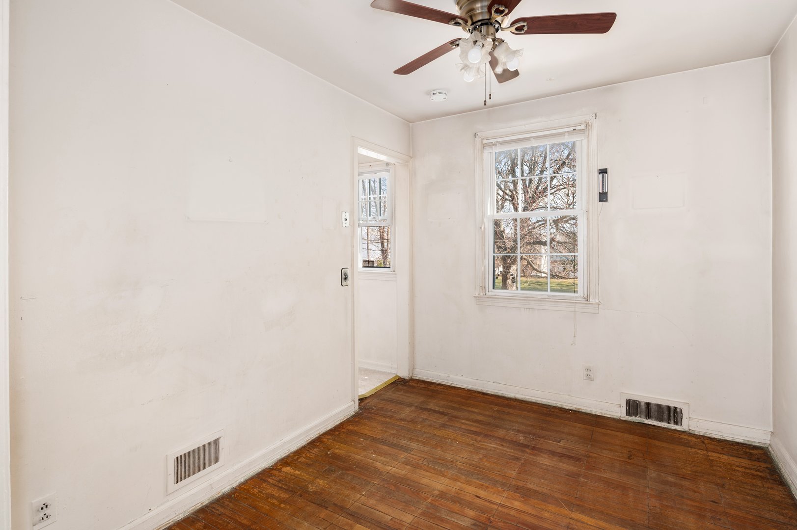 221 Sylvan Knoll Road Photo 7