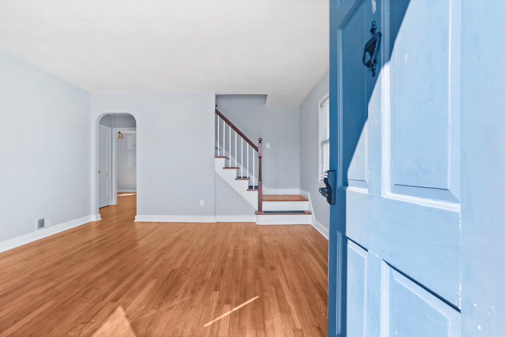 80 Holcomb Street Photo 3