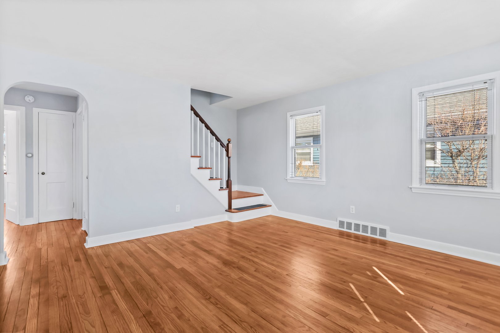 80 Holcomb Street Photo 6