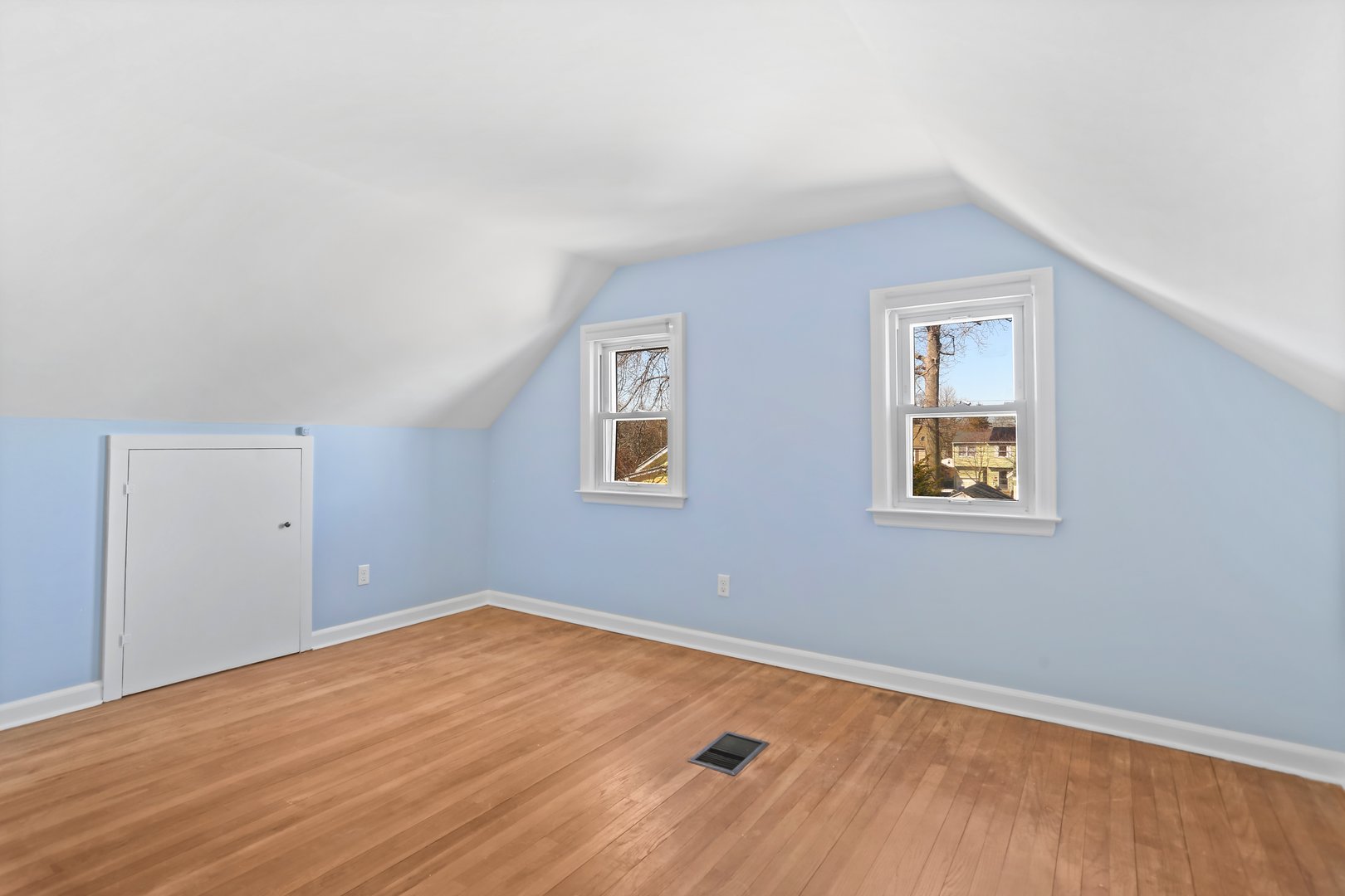 80 Holcomb Street Photo 20