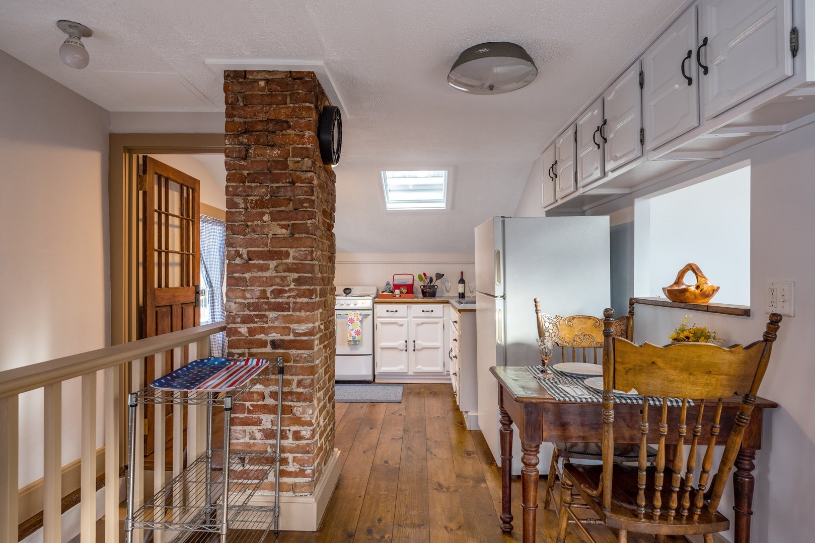 97 Commerce Street Photo 15