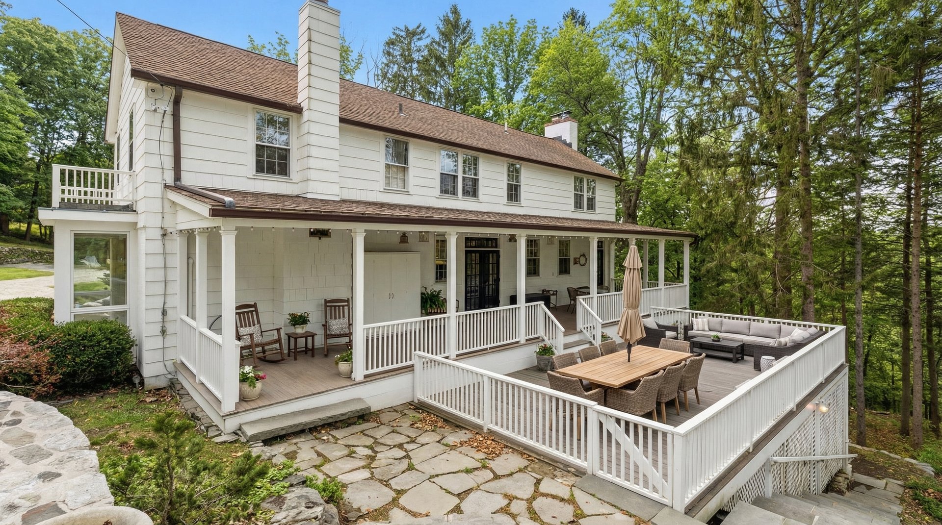 314 Mclain Street Photo 3