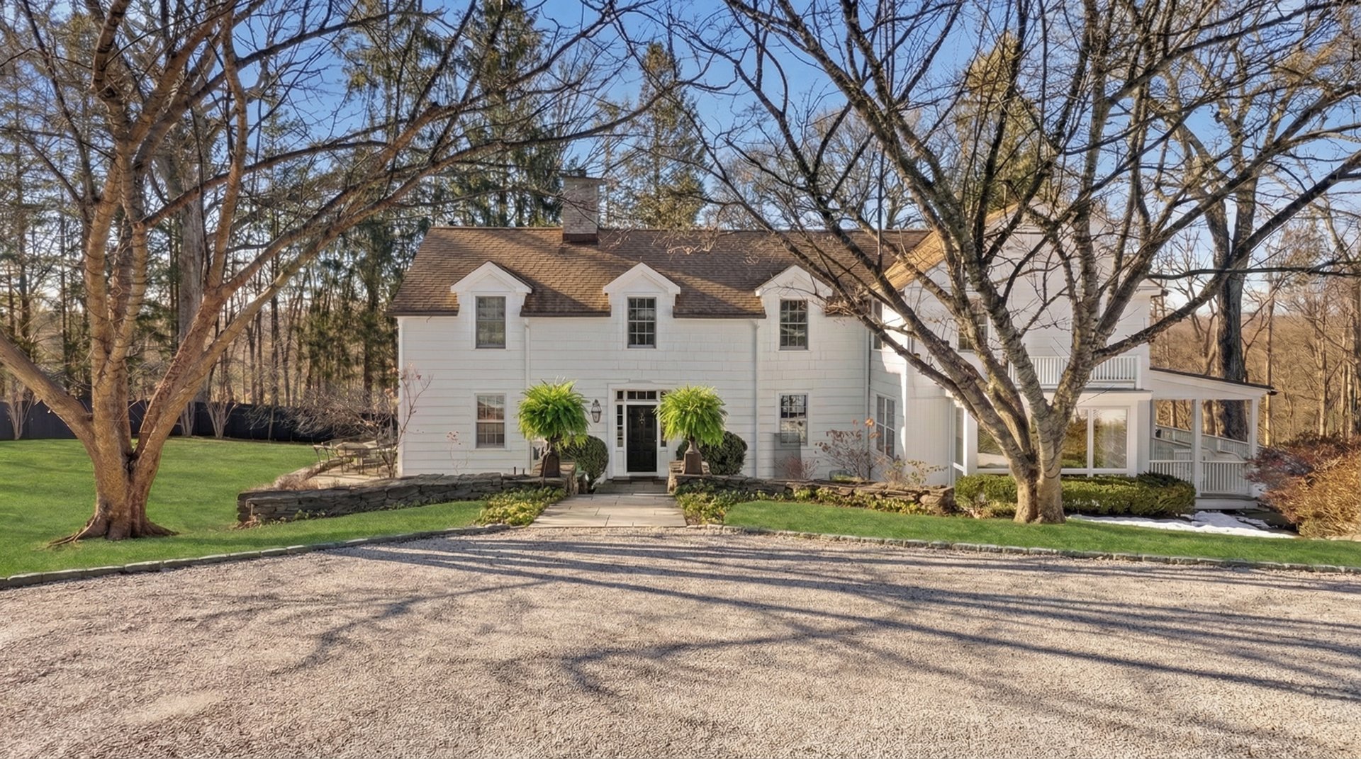 314 Mclain Street Photo 2