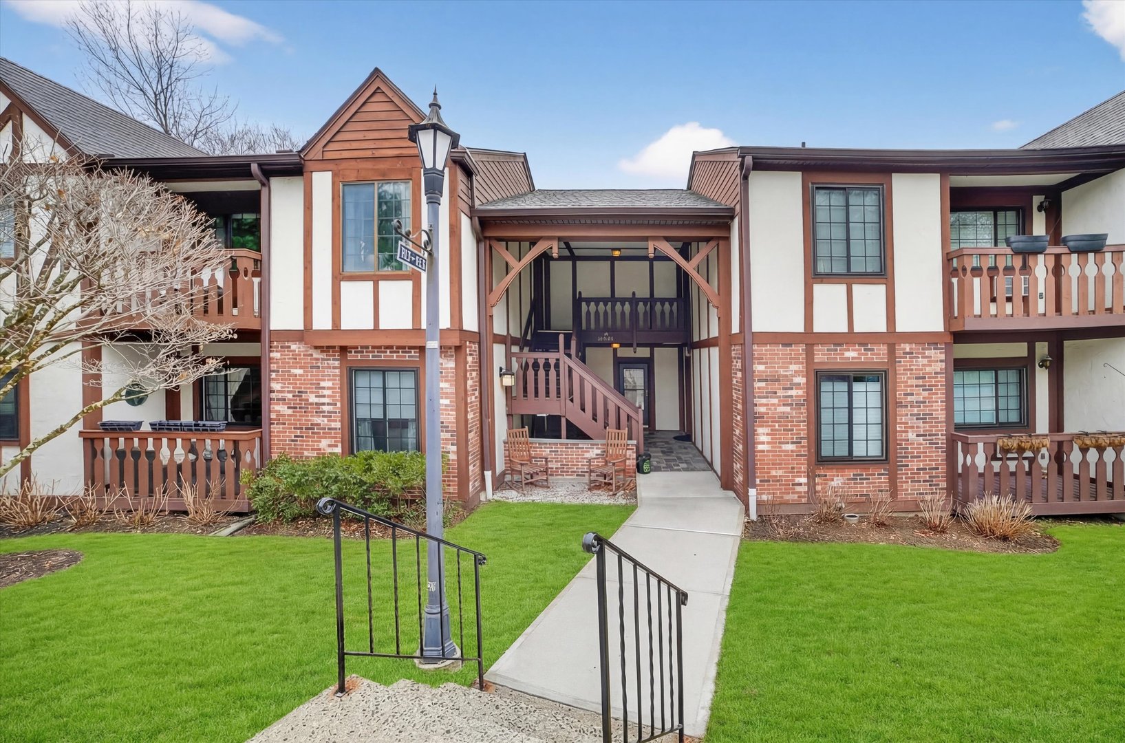 121 Foxwood Circle #121 Photo 1