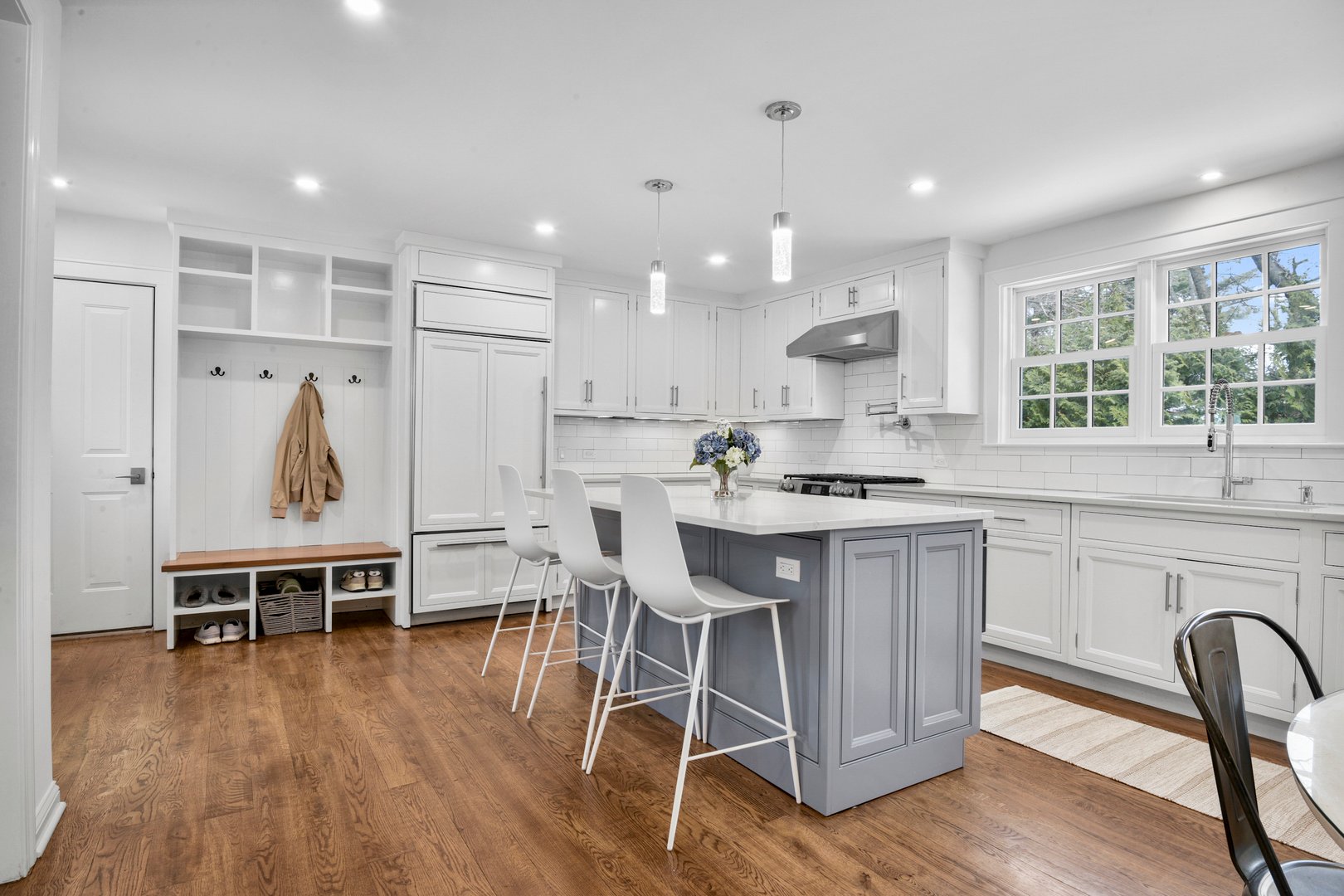 1054 Clay Avenue Photo 6