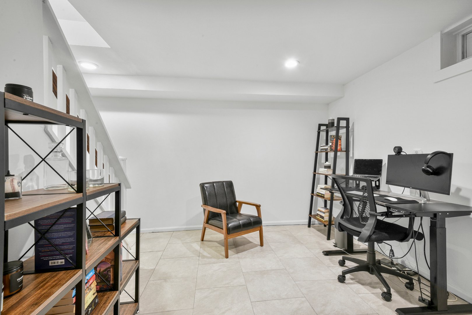 1054 Clay Avenue Photo 29